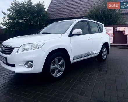 Білий Тойота РАВ 4, об'ємом двигуна 2 л та пробігом 182 тис. км за 11999 $, фото 1 на Automoto.ua
