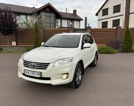 Білий Тойота РАВ 4, об'ємом двигуна 2 л та пробігом 150 тис. км за 14600 $, фото 1 на Automoto.ua