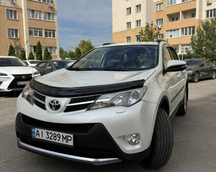 Белый Тойота РАВ 4, объемом двигателя 2.23 л и пробегом 308 тыс. км за 16700 $, фото 1 на Automoto.ua