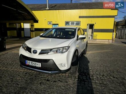 Тойота РАВ 4 2013 у Гайвороне на Automoto.ua Білий Тойота РАВ 4, об'ємом двигуна 2.23 л та пробігом 264 тис. км за 14800 $, фото 1 на Automoto.ua