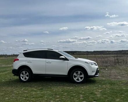 Белый Тойота РАВ 4, объемом двигателя 2.23 л и пробегом 210 тыс. км за 17500 $, фото 1 на Automoto.ua