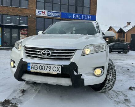 Белый Тойота РАВ 4, объемом двигателя 2.2 л и пробегом 175 тыс. км за 14500 $, фото 1 на Automoto.ua