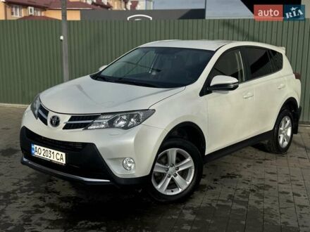 Белый Тойота РАВ 4, объемом двигателя 2.23 л и пробегом 182 тыс. км за 14500 $, фото 1 на Automoto.ua