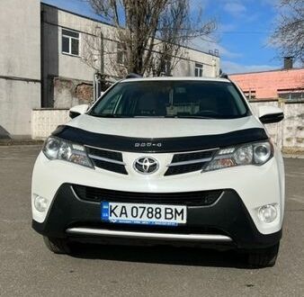 Белый Тойота РАВ 4, объемом двигателя 2.49 л и пробегом 147 тыс. км за 16000 $, фото 1 на Automoto.ua