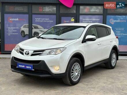 Тойота РАВ 4 2013 у Вінниці на Automoto.ua Білий Тойота РАВ 4, об'ємом двигуна 1.99 л та пробігом 135 тис. км за 16500 $, фото 1 на Automoto.ua