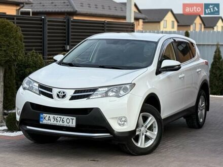 Тойота РАВ 4 2013 в Виннице на Automoto.ua Белый Тойота РАВ 4, объемом двигателя 2.23 л и пробегом 124 тыс. км за 18700 $, фото 1 на Automoto.ua