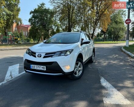 Белый Тойота РАВ 4, объемом двигателя 2.2 л и пробегом 251 тыс. км за 16800 $, фото 1 на Automoto.ua