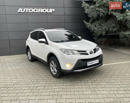 Белый Тойота РАВ 4, объемом двигателя 2.5 л и пробегом 250 тыс. км за 14000 $, фото 1 на Automoto.ua
