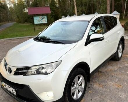 Белый Тойота РАВ 4, объемом двигателя 2.23 л и пробегом 136 тыс. км за 18500 $, фото 1 на Automoto.ua