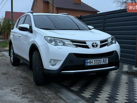 Белый Тойота РАВ 4, объемом двигателя 2.49 л и пробегом 252 тыс. км за 15500 $, фото 1 на Automoto.ua