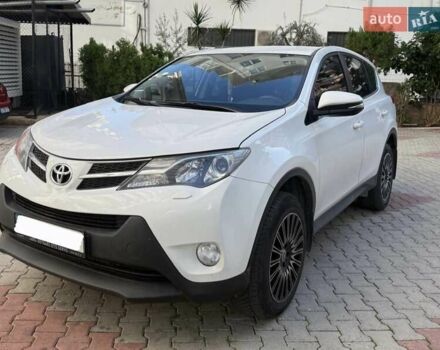 Белый Тойота РАВ 4, объемом двигателя 2.23 л и пробегом 180 тыс. км за 18500 $, фото 1 на Automoto.ua
