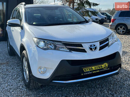 Белый Тойота РАВ 4, объемом двигателя 2.23 л и пробегом 160 тыс. км за 17700 $, фото 1 на Automoto.ua