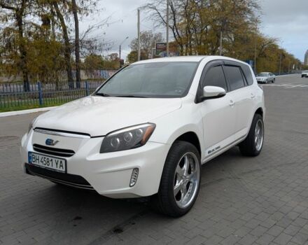 Белый Тойота РАВ 4, объемом двигателя 0 л и пробегом 130 тыс. км за 313 $, фото 1 на Automoto.ua