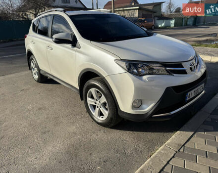 Білий Тойота РАВ 4, об'ємом двигуна 2.2 л та пробігом 215 тис. км за 15800 $, фото 1 на Automoto.ua
