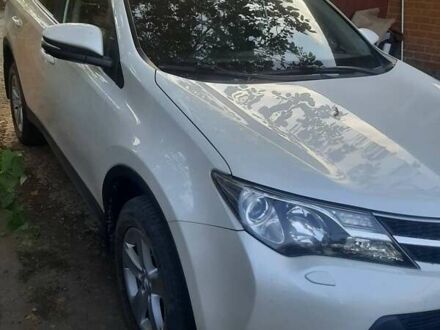 Белый Тойота РАВ 4, объемом двигателя 2.2 л и пробегом 235 тыс. км за 17500 $, фото 1 на Automoto.ua