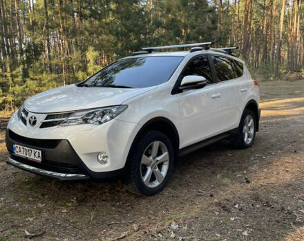 Белый Тойота РАВ 4, объемом двигателя 2.2 л и пробегом 102 тыс. км за 19000 $, фото 1 на Automoto.ua