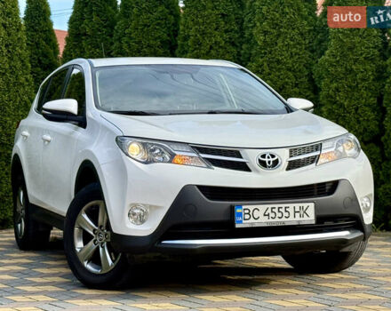Белый Тойота РАВ 4, объемом двигателя 2 л и пробегом 216 тыс. км за 14999 $, фото 1 на Automoto.ua