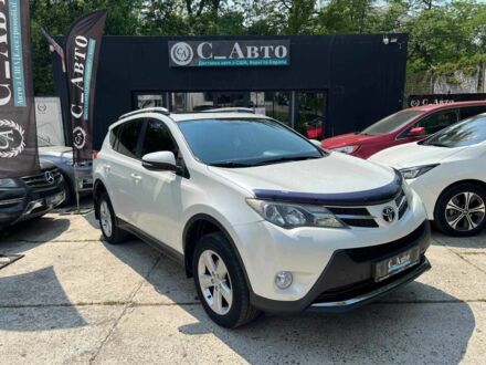 Тойота РАВ 4 2014 в Черновцах на Automoto.ua Белый Тойота РАВ 4, объемом двигателя 2.5 л и пробегом 227 тыс. км за 17800 $, фото 1 на Automoto.ua
