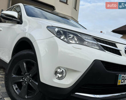 Белый Тойота РАВ 4, объемом двигателя 2.23 л и пробегом 123 тыс. км за 18300 $, фото 1 на Automoto.ua