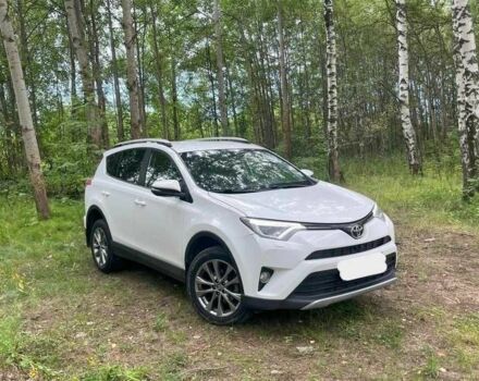 Белый Тойота РАВ 4, объемом двигателя 2.5 л и пробегом 137 тыс. км за 14500 $, фото 1 на Automoto.ua