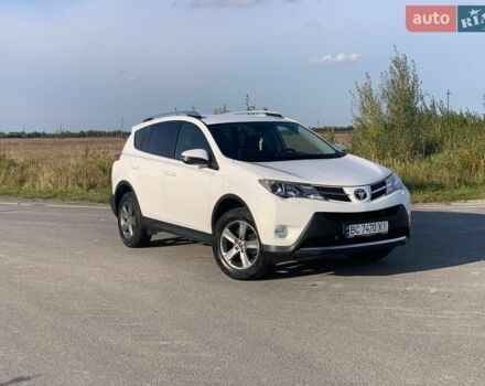 Белый Тойота РАВ 4, объемом двигателя 2 л и пробегом 290 тыс. км за 16199 $, фото 1 на Automoto.ua