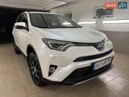 Білий Тойота РАВ 4, об'ємом двигуна 2.49 л та пробігом 108 тис. км за 23999 $, фото 1 на Automoto.ua