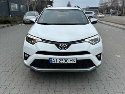 Тойота РАВ 4 2016 в Белой Церкве на Automoto.ua Белый Тойота РАВ 4, объемом двигателя 2.5 л и пробегом 85 тыс. км за 19700 $, фото 1 на Automoto.ua