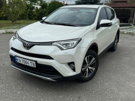 Білий Тойота РАВ 4, об'ємом двигуна 2.23 л та пробігом 143 тис. км за 20000 $, фото 1 на Automoto.ua