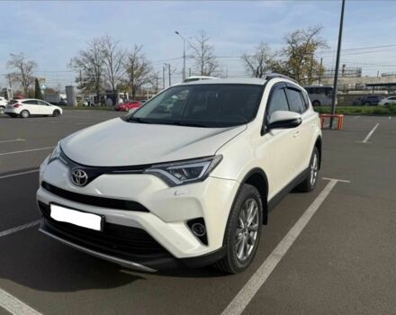 Белый Тойота РАВ 4, объемом двигателя 2.5 л и пробегом 159 тыс. км за 18000 $, фото 1 на Automoto.ua