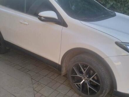 Белый Тойота РАВ 4, объемом двигателя 2.2 л и пробегом 188 тыс. км за 20000 $, фото 1 на Automoto.ua