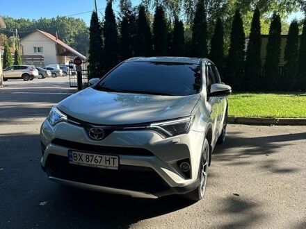 Білий Тойота РАВ 4, об'ємом двигуна 2.49 л та пробігом 159 тис. км за 20299 $, фото 1 на Automoto.ua
