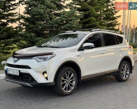 Белый Тойота РАВ 4, объемом двигателя 2.49 л и пробегом 185 тыс. км за 20500 $, фото 1 на Automoto.ua