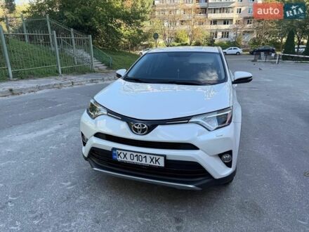 Білий Тойота РАВ 4, об'ємом двигуна 2.23 л та пробігом 83 тис. км за 23000 $, фото 1 на Automoto.ua