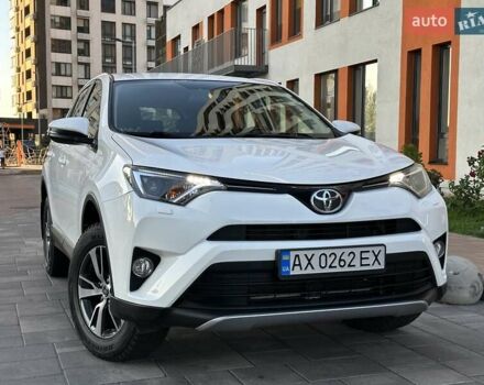 Білий Тойота РАВ 4, об'ємом двигуна 2 л та пробігом 93 тис. км за 21000 $, фото 1 на Automoto.ua