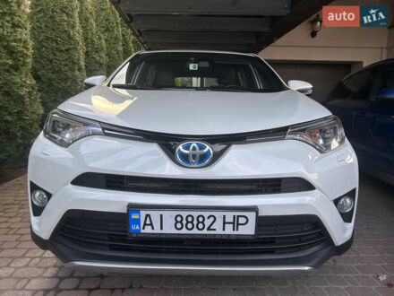 Белый Тойота РАВ 4, объемом двигателя 2.49 л и пробегом 146 тыс. км за 24000 $, фото 1 на Automoto.ua