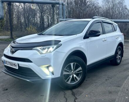 Білий Тойота РАВ 4, об'ємом двигуна 2 л та пробігом 180 тис. км за 15200 $, фото 1 на Automoto.ua