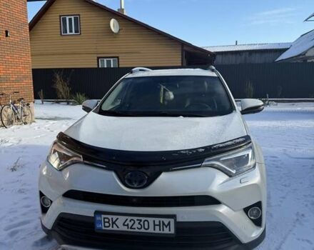 Белый Тойота РАВ 4, объемом двигателя 2.49 л и пробегом 128 тыс. км за 24000 $, фото 1 на Automoto.ua