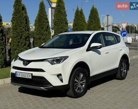 Белый Тойота РАВ 4, объемом двигателя 1.99 л и пробегом 93 тыс. км за 21500 $, фото 1 на Automoto.ua