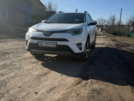 Белый Тойота РАВ 4, объемом двигателя 2.49 л и пробегом 124 тыс. км за 20500 $, фото 1 на Automoto.ua