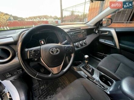 Білий Тойота РАВ 4, об'ємом двигуна 2 л та пробігом 165 тис. км за 20500 $, фото 1 на Automoto.ua