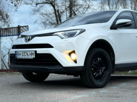 Білий Тойота РАВ 4, об'ємом двигуна 2 л та пробігом 115 тис. км за 22800 $, фото 1 на Automoto.ua