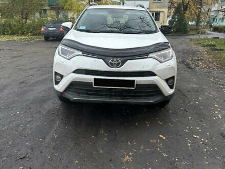 Білий Тойота РАВ 4, об'ємом двигуна 1.99 л та пробігом 189 тис. км за 18000 $, фото 1 на Automoto.ua