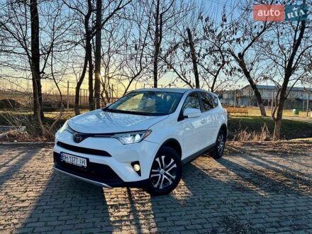Белый Тойота РАВ 4, объемом двигателя 2.49 л и пробегом 158 тыс. км за 16300 $, фото 1 на Automoto.ua