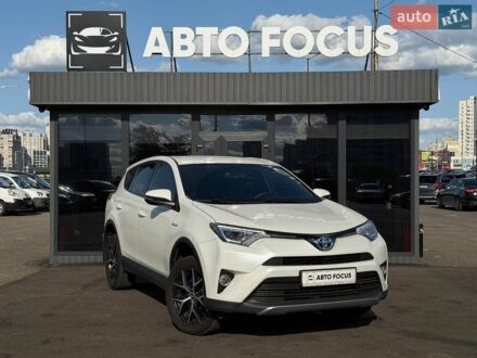 Білий Тойота РАВ 4, об'ємом двигуна 2.49 л та пробігом 177 тис. км за 23990 $, фото 1 на Automoto.ua