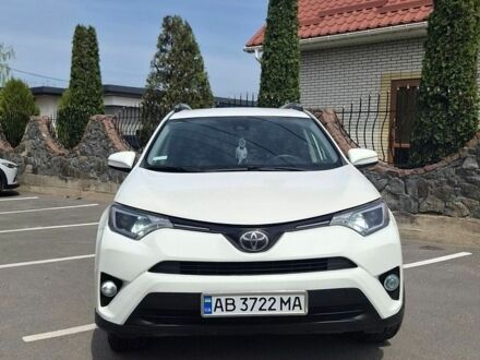 Белый Тойота РАВ 4, объемом двигателя 2.49 л и пробегом 114 тыс. км за 18900 $, фото 1 на Automoto.ua