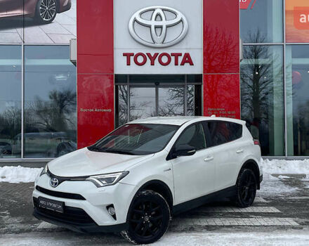 Белый Тойота РАВ 4, объемом двигателя 2.49 л и пробегом 198 тыс. км за 20068 $, фото 1 на Automoto.ua