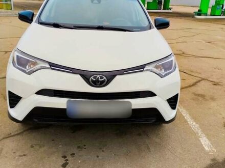 Тойота РАВ 4 2018 в Знаменке на Automoto.ua Белый Тойота РАВ 4, объемом двигателя 2.5 л и пробегом 120 тыс. км за 20000 $, фото 1 на Automoto.ua