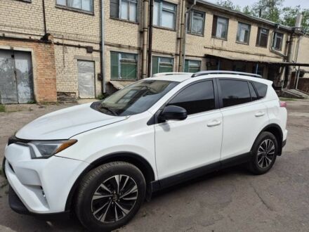 Тойота РАВ 4 2018 в Днепре (Днепропетровске) на Automoto.ua Белый Тойота РАВ 4, объемом двигателя 2.5 л и пробегом 132 тыс. км за 19500 $, фото 1 на Automoto.ua