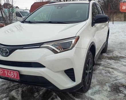Белый Тойота РАВ 4, объемом двигателя 2.5 л и пробегом 98 тыс. км за 18300 $, фото 1 на Automoto.ua