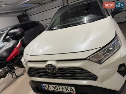 Білий Тойота РАВ 4, об'ємом двигуна 2.49 л та пробігом 120 тис. км за 29000 $, фото 1 на Automoto.ua